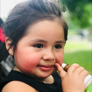 Meet your Posher, Luisa